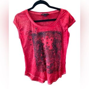 Womans Rock & Republic, red short sleeve size Small.